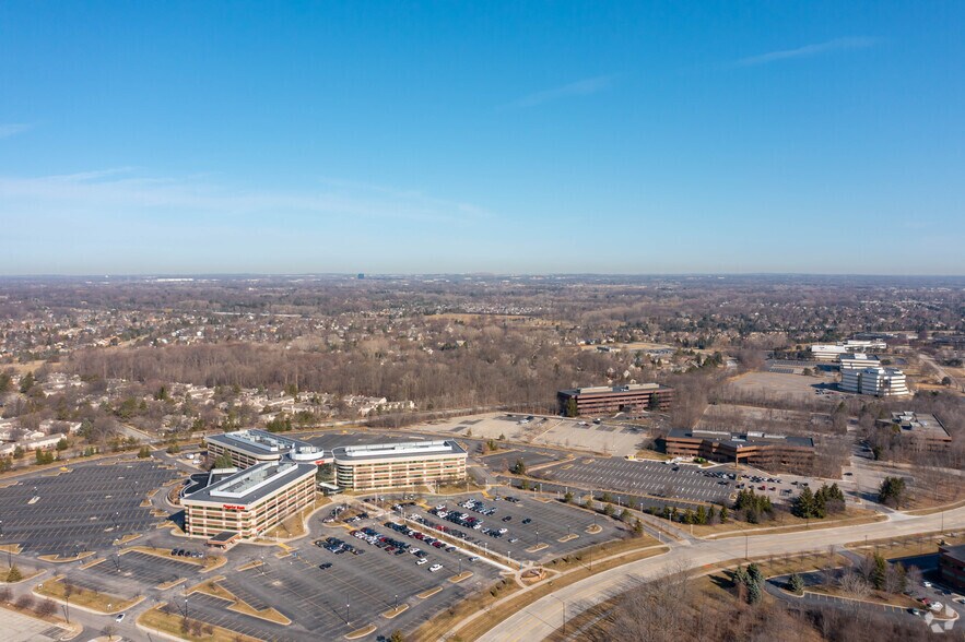 More Photos Of 5151 Corporate Dr, Troy Office For Sale