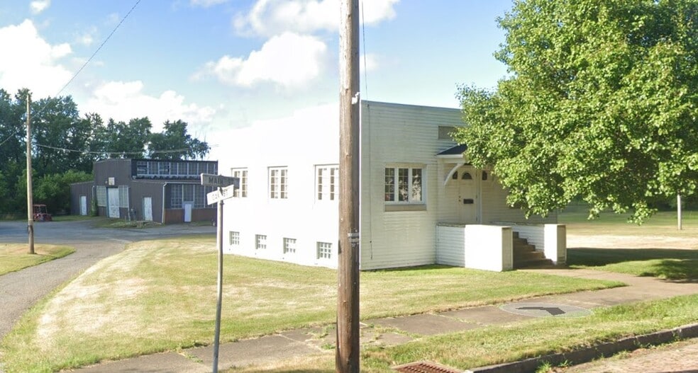 Primary Photo Of 142 Main St, Leetonia Industrial For Lease