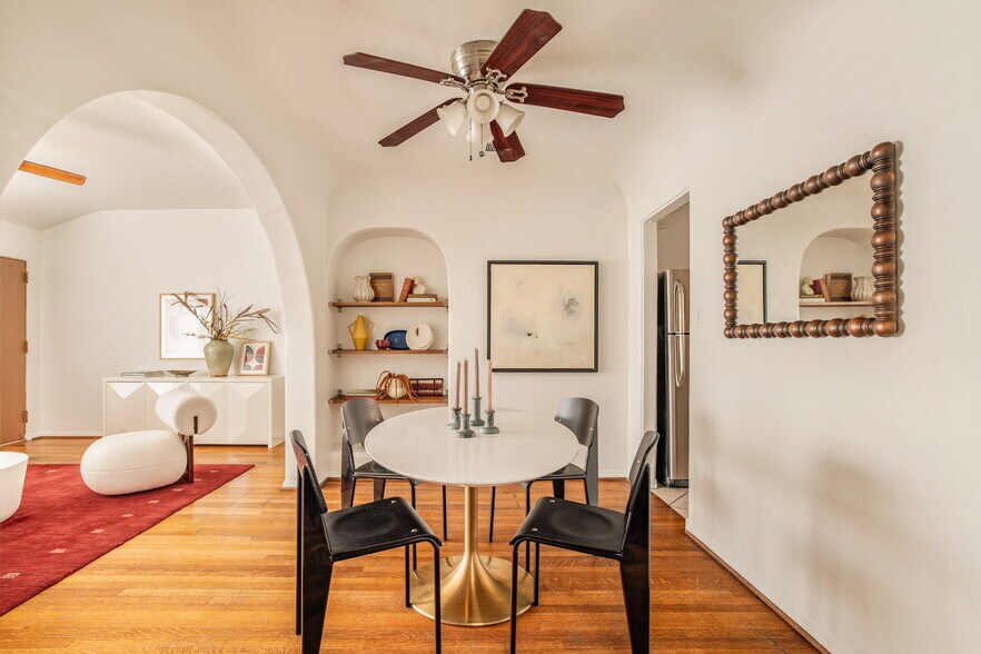 More Photos Of 121 N Avenue 59, Los Angeles Office Residential For Sale