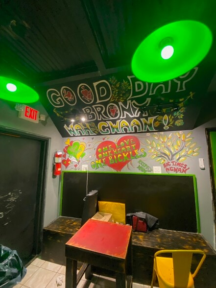 More Photos Of 726 Courtlandt Ave, Bronx Restaurant For Lease