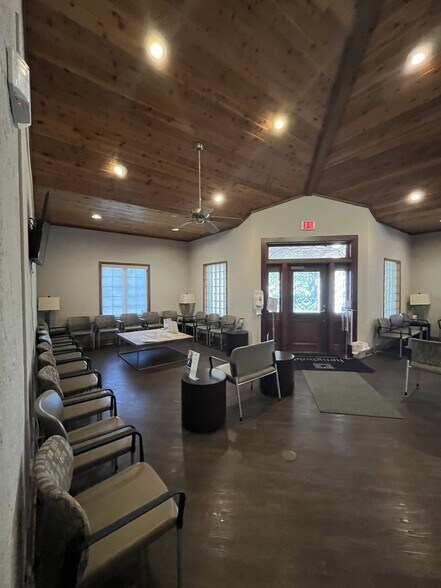 More Photos Of 540 Fontaine St, Pensacola Medical For Sale