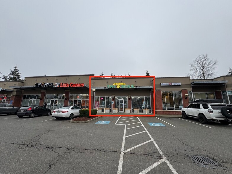 More Photos Of 15423 SE 272nd St, Kent Storefront For Lease