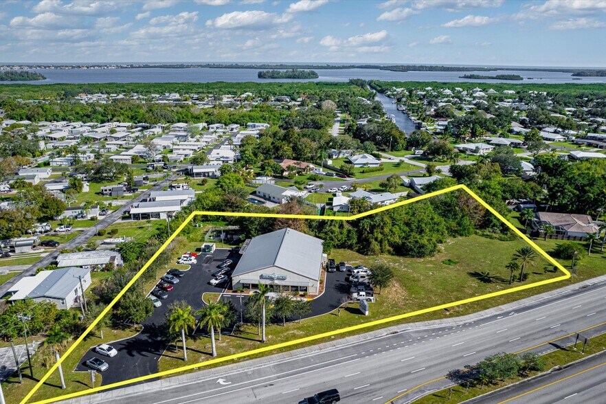 More Photos Of 2106 S US Highway 1, Vero Beach Freestanding For Sale