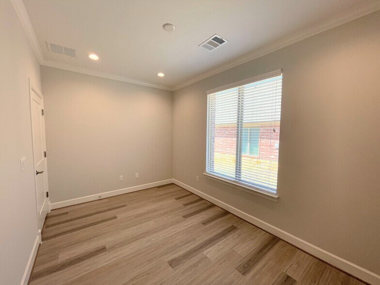 More Photos Of 400 Stonebrook Pky, Frisco Medical For Lease