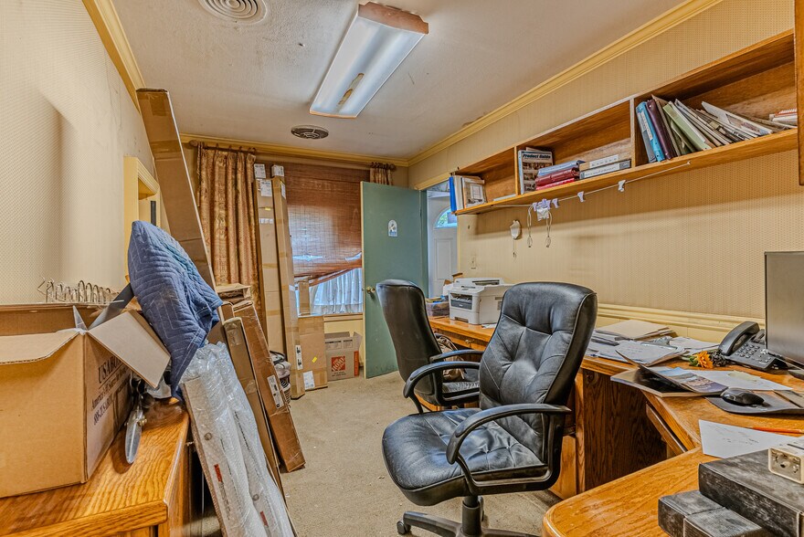 More Photos Of 411-415 E Main St, Denville Service For Lease