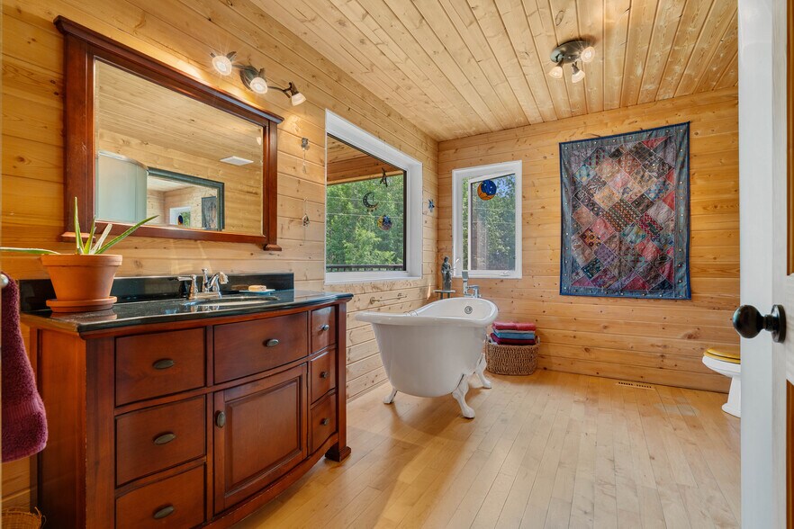 More Photos Of 53309A Range Road 65, Parkland County Specialty For Sale