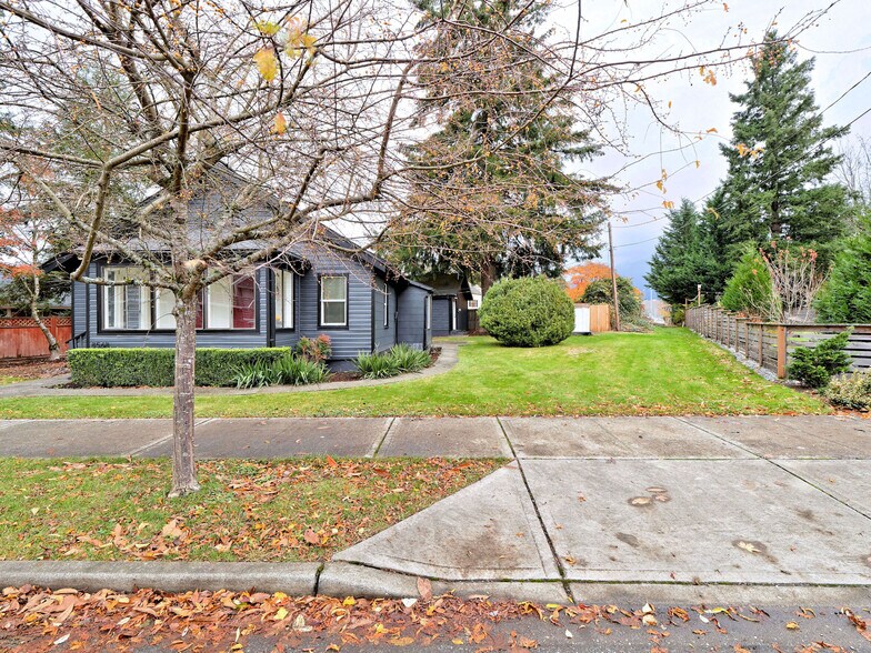 More Photos Of 8568 Falls Ave SE, Snoqualmie Apartments For Sale