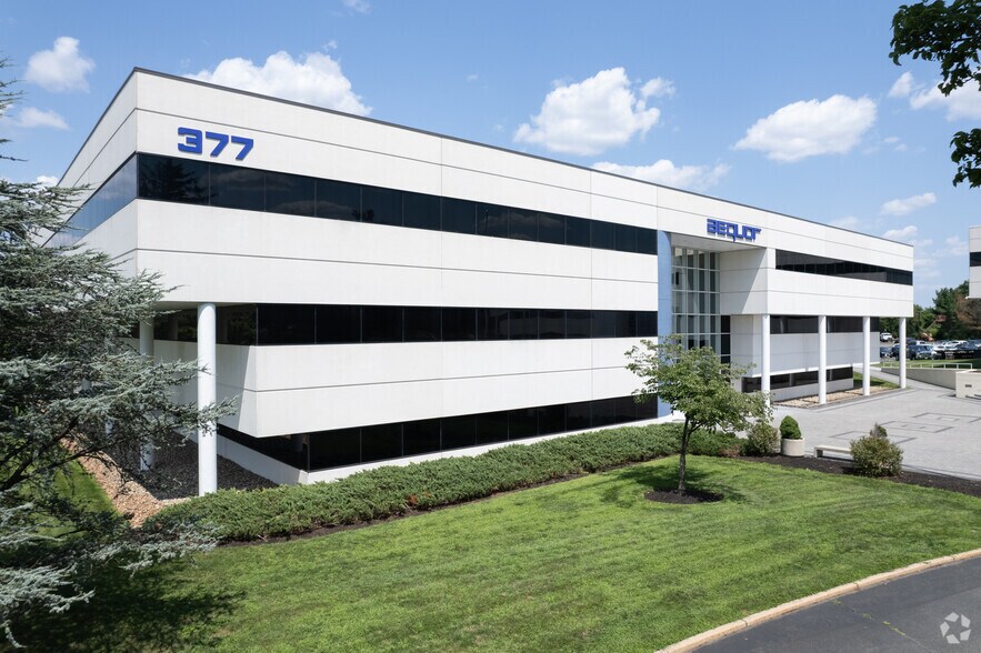 More Photos Of 377 Hoes Ln, Piscataway Office For Lease
