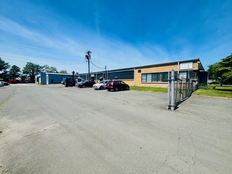 More Photos Of 1659-1700 Calhoun st, Ewing Warehouse For Sale
