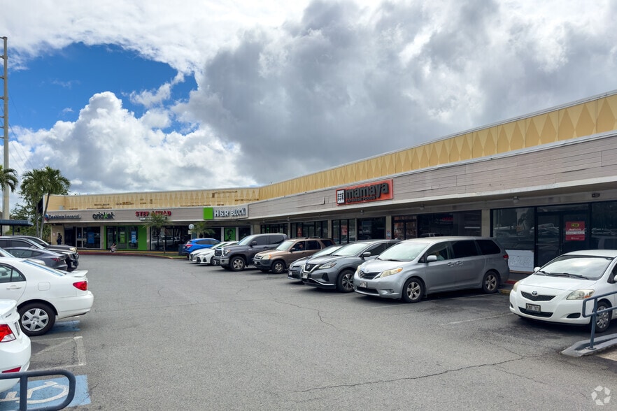 More Photos Of 98-199 Kamehameha Hwy, Aiea Restaurant For Lease