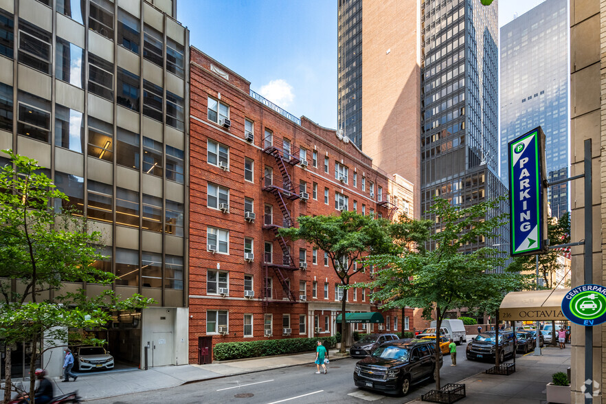 Primary Photo Of 225 E 47th St, New York Apartments For Lease