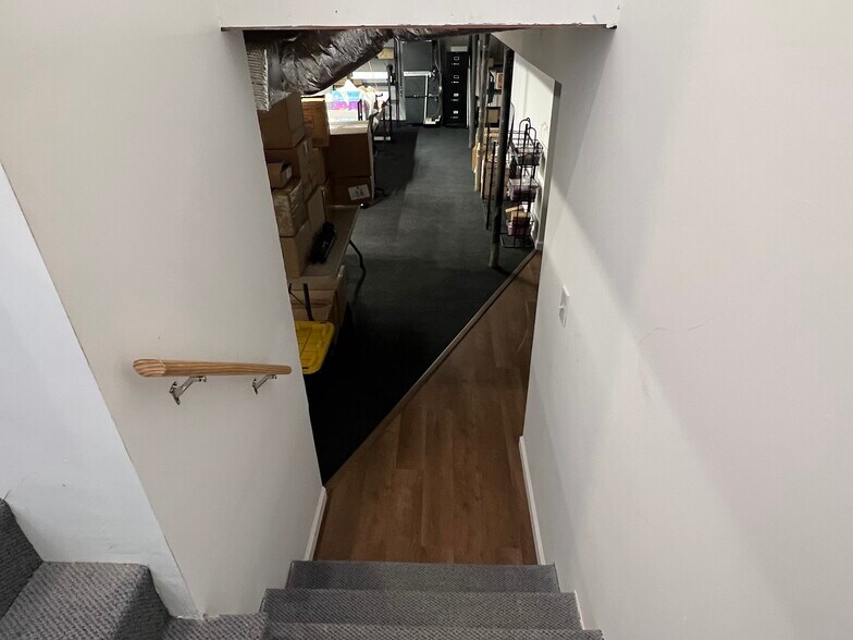 More Photos Of 1522 Oakhurst Dr, Charleston Office For Sale