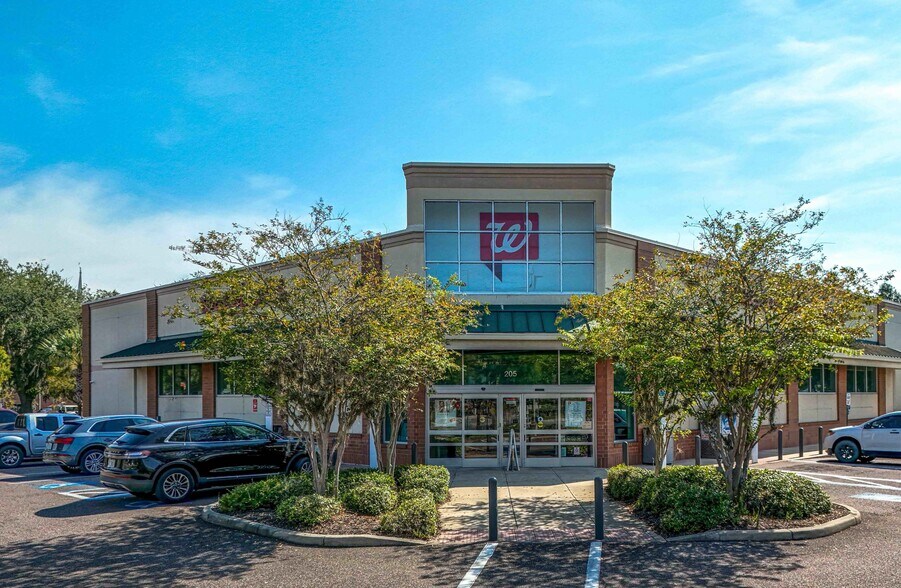 More Photos Of 205 W Madison St, Starke Drugstore For Sale