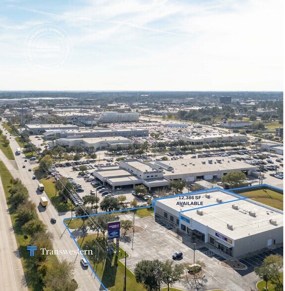 More Photos Of 17955 North Fwy, Houston Freestanding For Lease