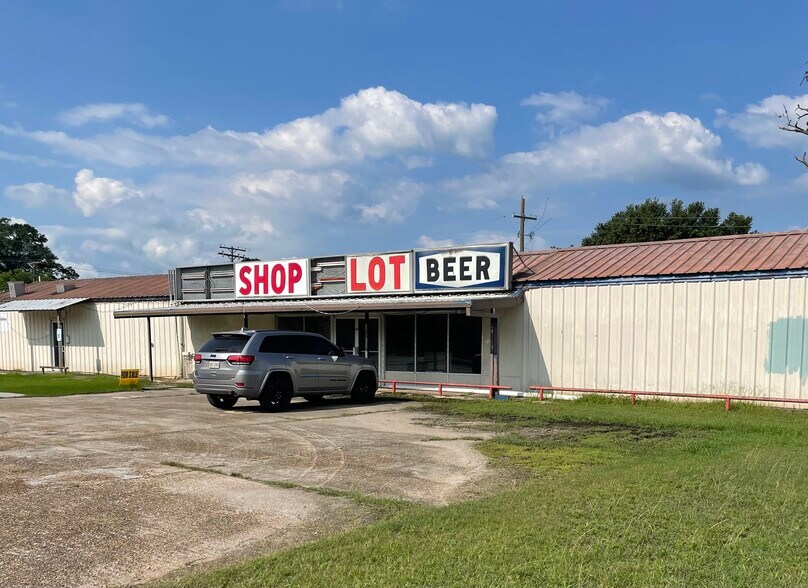 More Photos Of 309 Calcasieu Ave, Lake Arthur General Retail For Sale