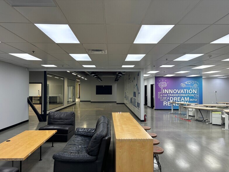 More Photos Of 2705 Media Center Dr, Los Angeles Warehouse For Lease