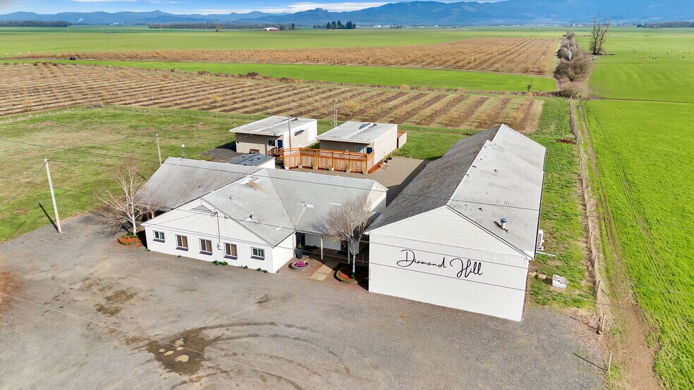 More Photos Of 31414 Harris Dr, Harrisburg Lodge Meeting Hall For Sale