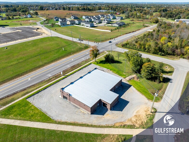 More Photos Of 8844 Highway 44 E, Mount Washington Freestanding For Lease