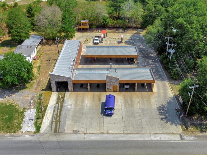 More Photos Of 611 Tenaha St, Center Carwash For Sale