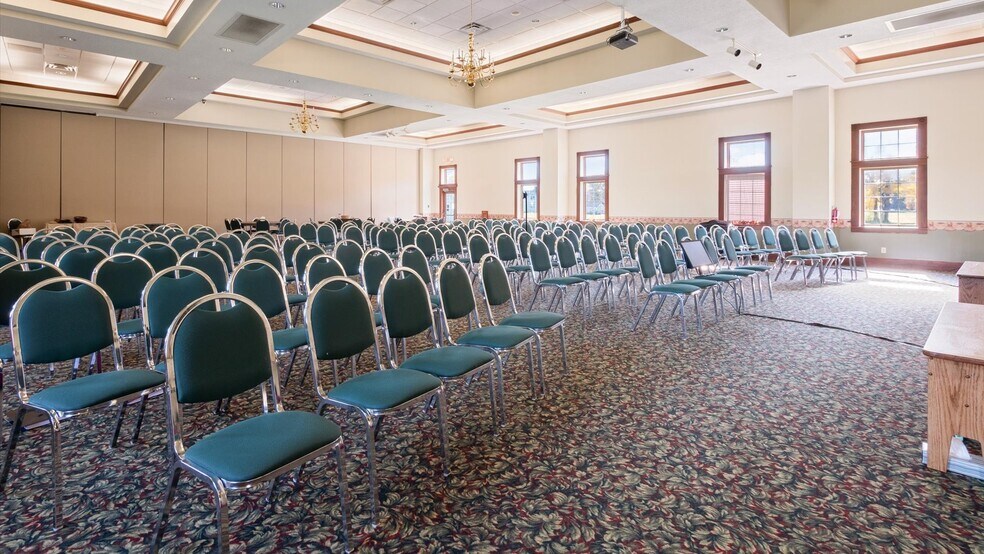 More Photos Of 8135 Mount Vernon Rd, Saint Louisville Office Residential For Sale