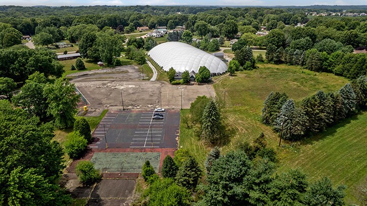 More Photos Of 5617 Portage St NW, North Canton Sports And Entertainment For Sale