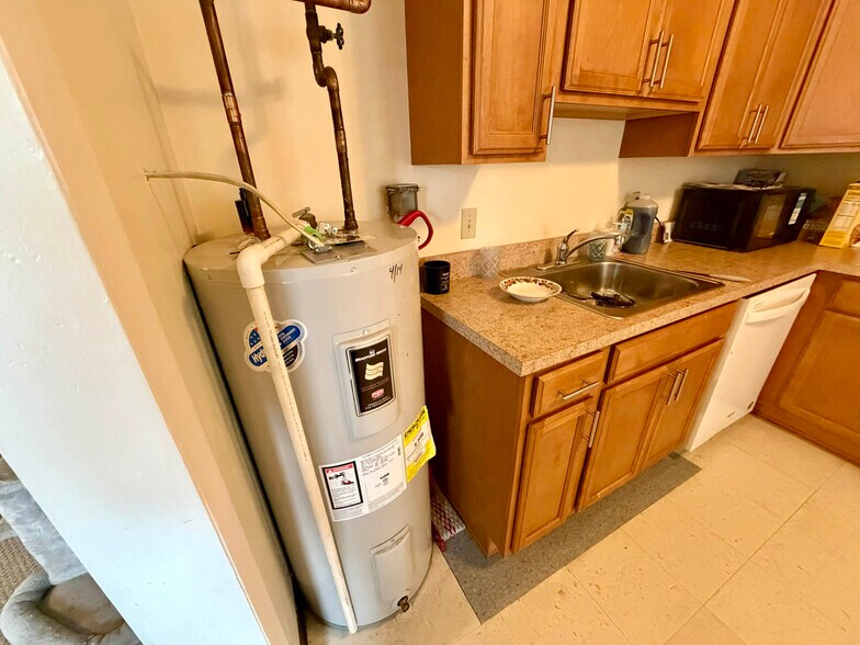 More Photos Of 1137 Light St, Baltimore Storefront Retail Residential For Sale