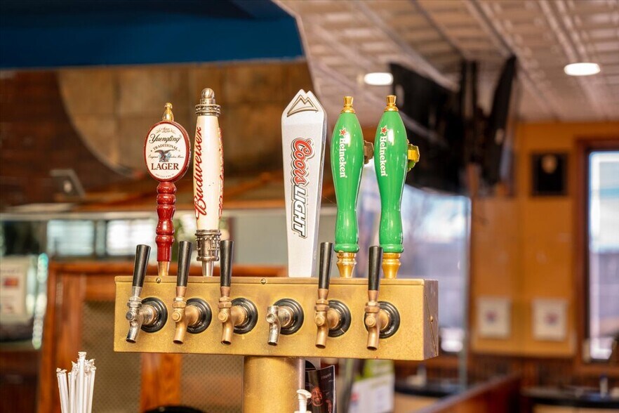 More Photos Of 217-219 Frelinghuysen Ave, Newark General Retail For Sale