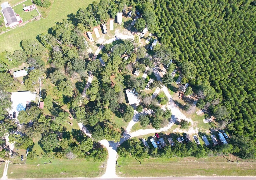 Primary Photo Of 6300 FM 3081, Willis Manufactured Housing Mobile Home Park For Sale