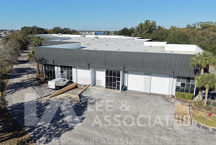 More Photos Of 3071 N Orange Blossom Trl, Orlando Warehouse For Lease