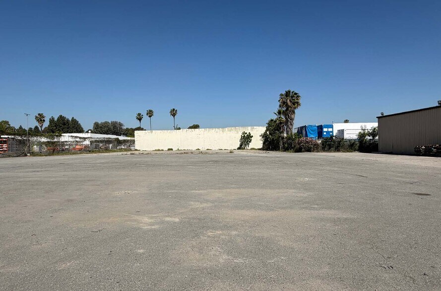 More Photos Of 6001 Obispo Ave, Long Beach Warehouse For Sale