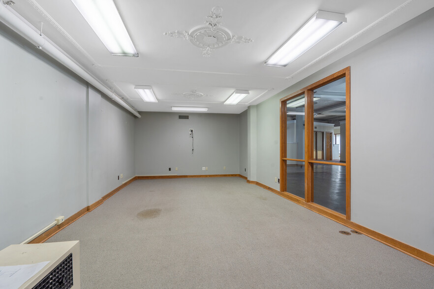 More Photos Of 344 W Genesee St, Syracuse Loft Creative Space For Lease