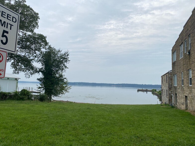 More Photos Of 416 River Rd, Quantico Office For Sale