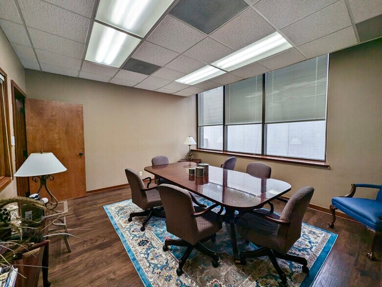 More Photos Of 416 N Stanton St, El Paso Office For Lease