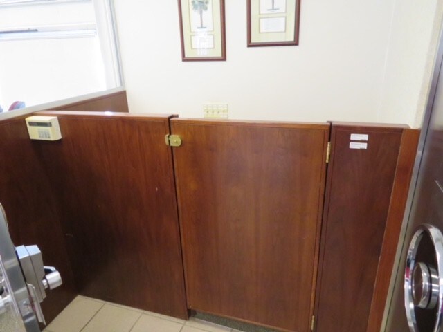 More Photos Of 2500 Charleston Hwy, Cayce Bank For Lease