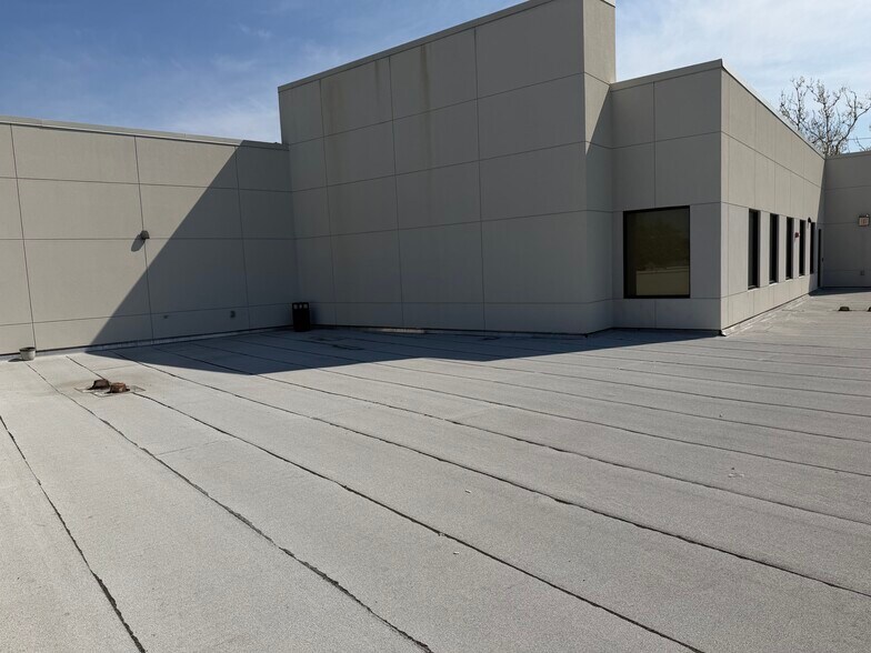 More Photos Of 5518 Avenue N, Brooklyn Medical For Lease