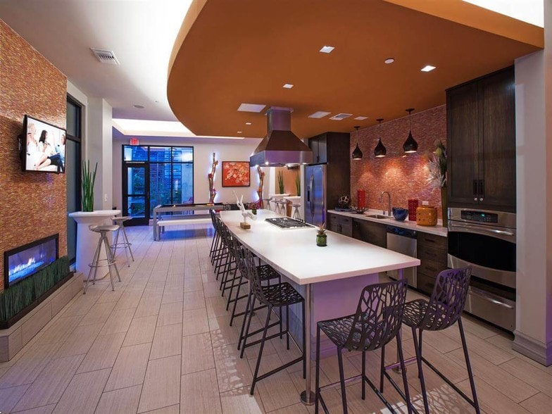 More Photos Of 9400 Corbin Ave, Northridge Apartments For Lease