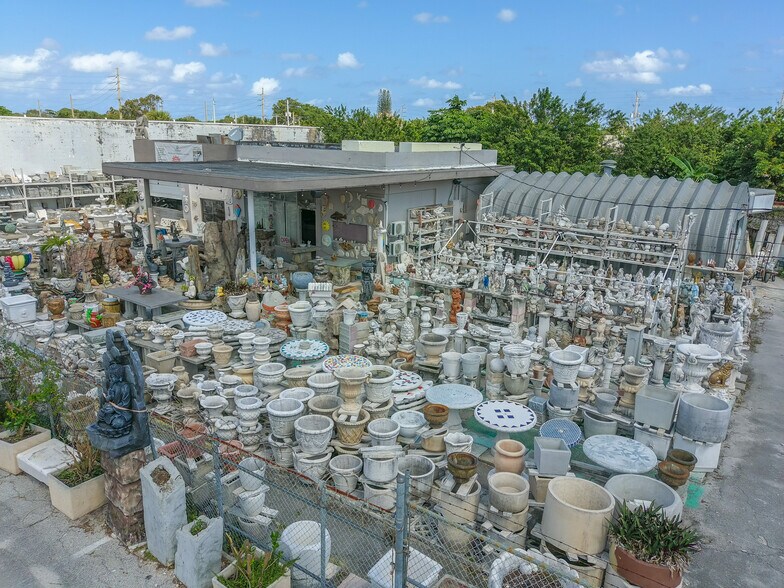 More Photos Of 1620 S Dixie Hwy, Pompano Beach Freestanding For Sale