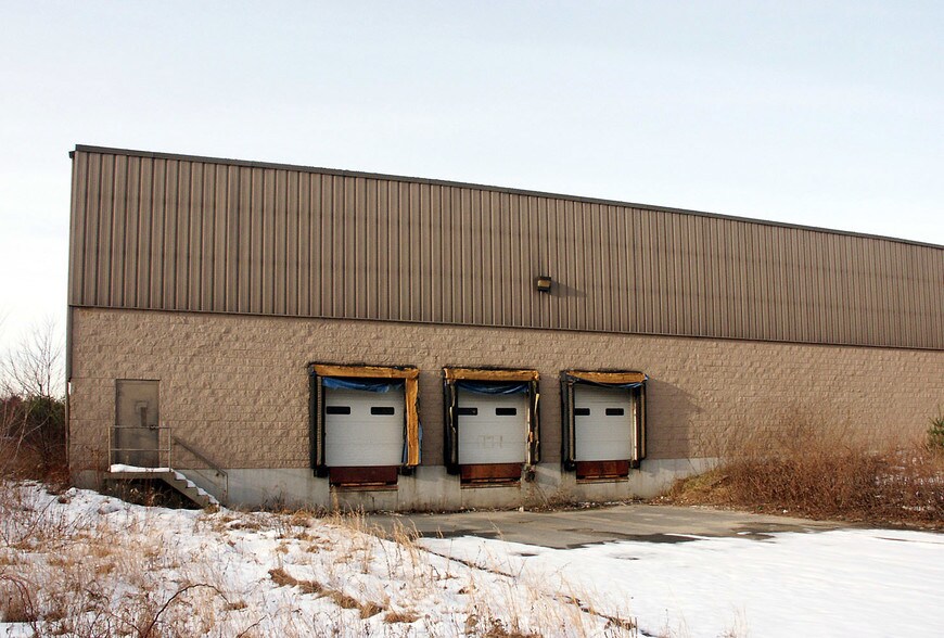 More Photos Of 345 John Quincy Adams Rd, Taunton Warehouse For Lease