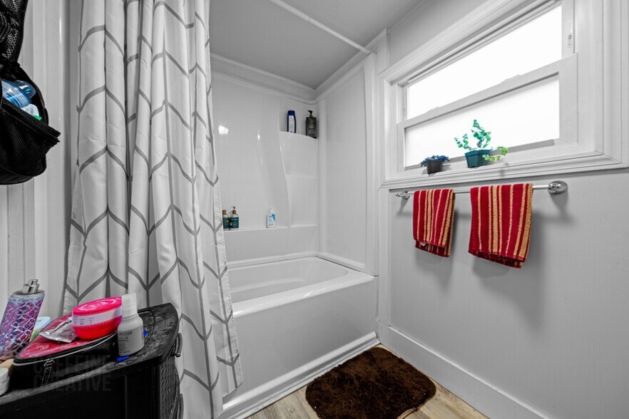 More Photos Of 15 South St, Freeport Apartments For Sale