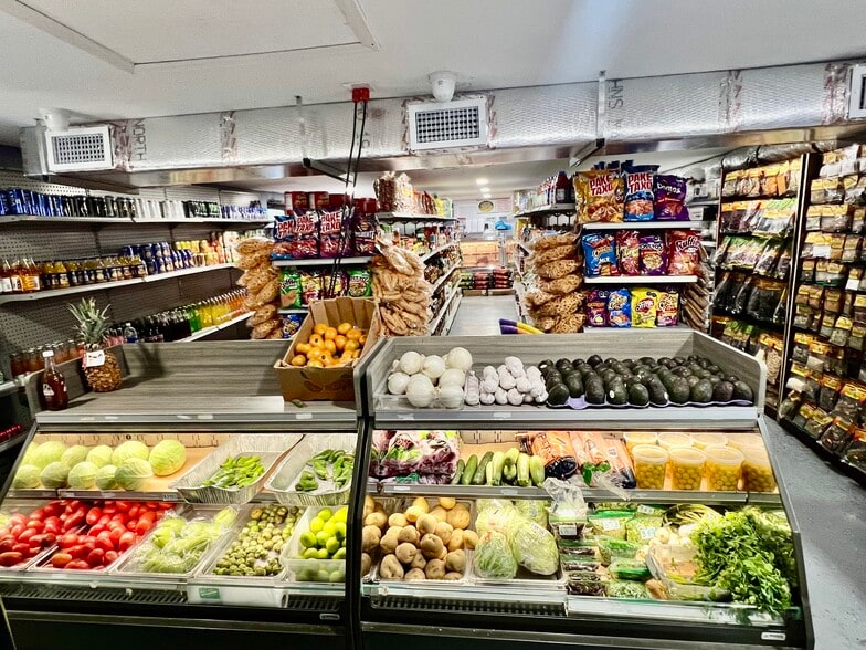 More Photos Of 6101 Symmes Rd, Gibsonton Restaurant For Sale