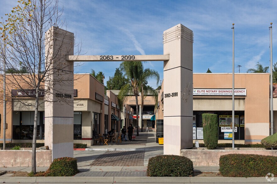 More Photos Of 2099 S Atlantic Blvd, Monterey Park Storefront For Sale