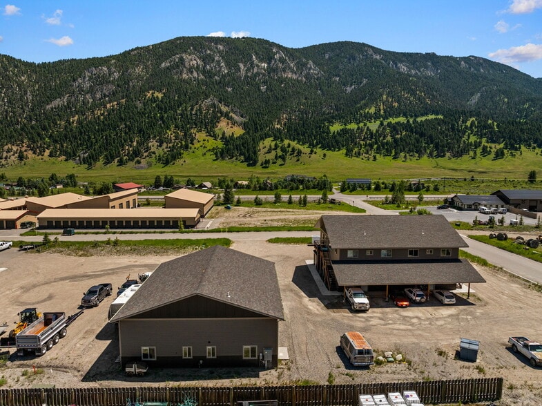 Primary Photo Of , Big Sky Warehouse For Lease