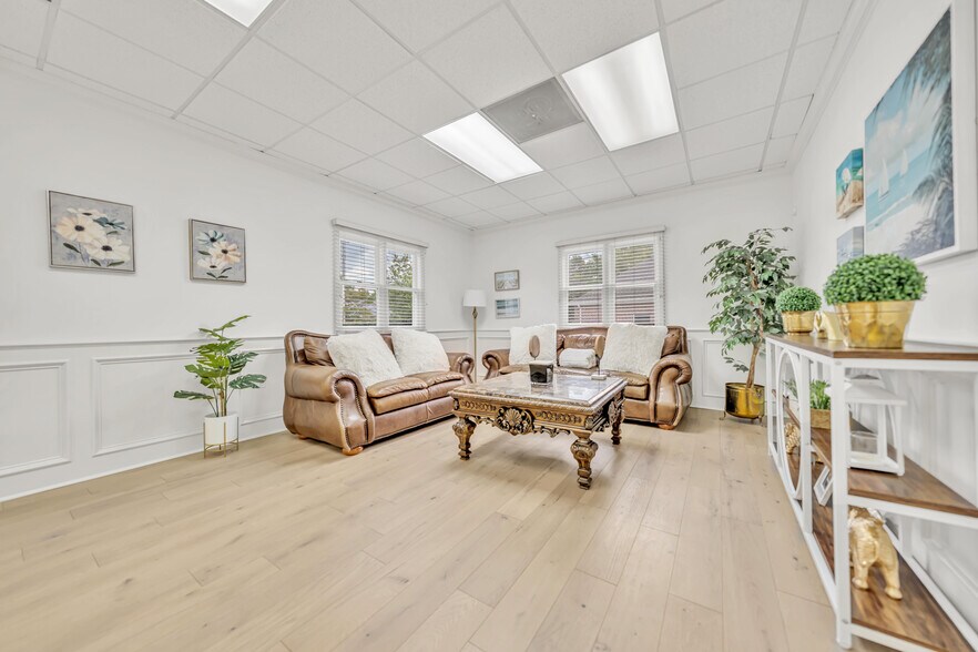 More Photos Of 751 Walnut Knoll Rd, Cordova Office For Sale