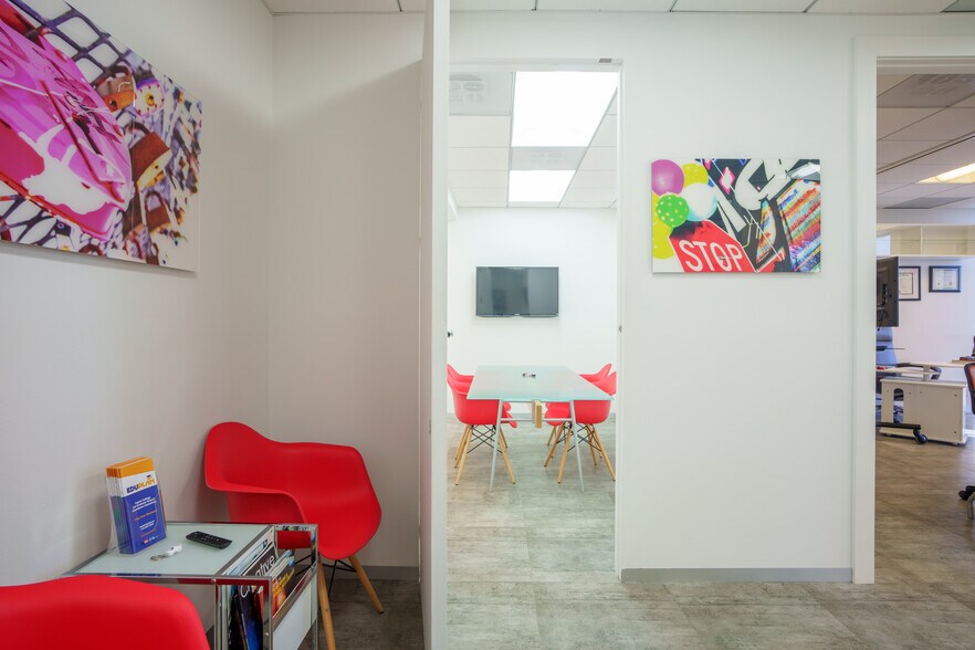 More Photos Of 2450 Hollywood Blvd, Hollywood Loft Creative Space For Sale