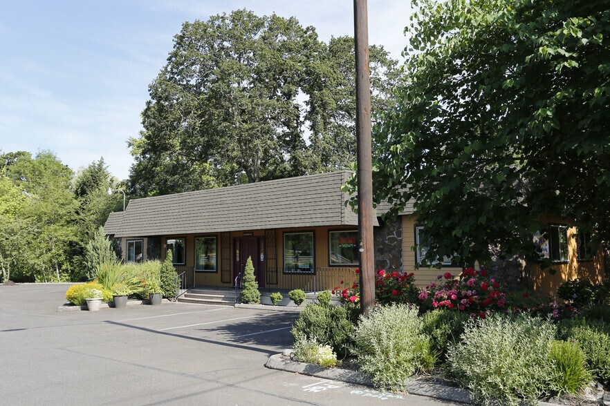 More Photos Of 13033 SE Rusk Rd, Portland Office For Sale