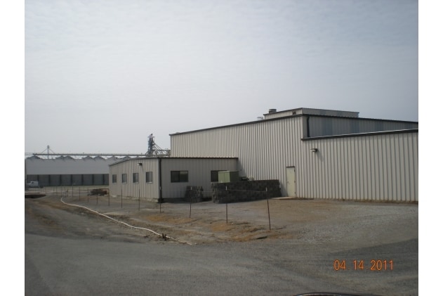 More Photos Of 2945 Niagara Rd, Colusa Manufacturing For Sale