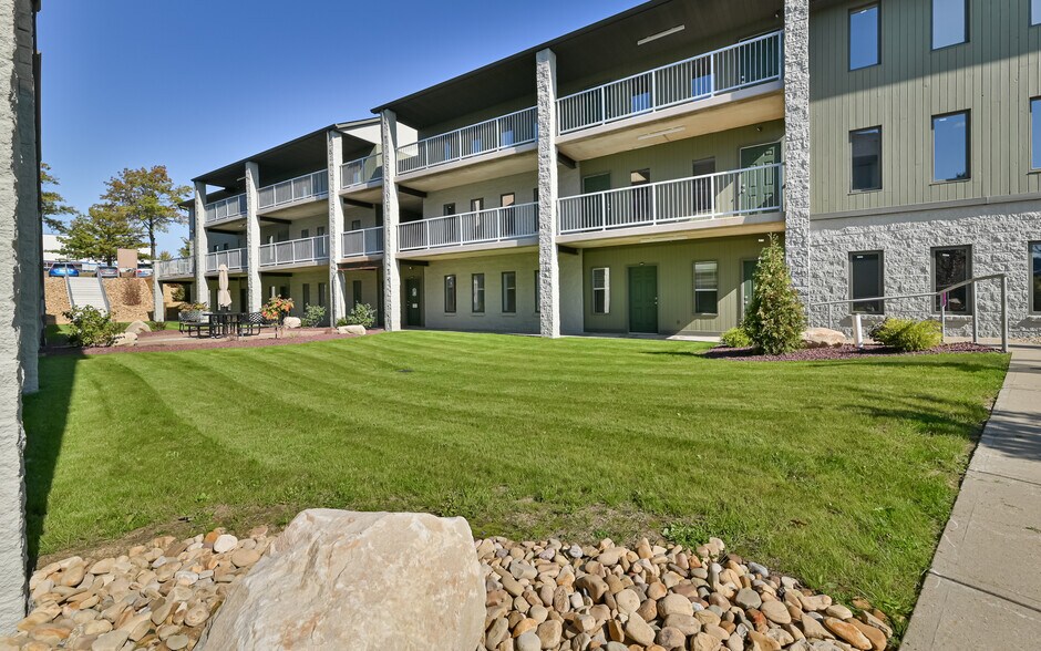 More Photos Of 103 N Meadows Dr, Wexford Medical For Lease