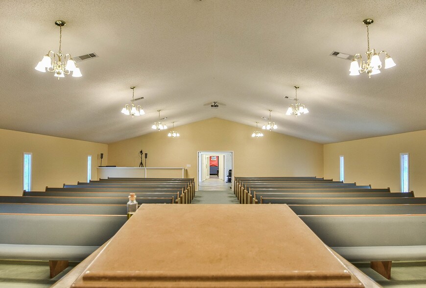 More Photos Of 1107 Weatherford Hwy, Granbury Religious Facility For Sale