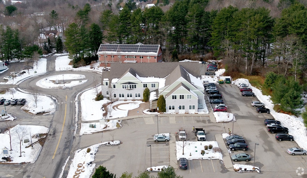 More Photos Of 45 Forest Falls Dr, Yarmouth Medical For Lease