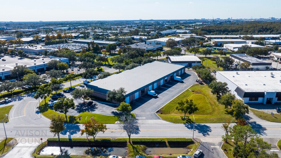 More Photos Of 3506 St. Valentine Way, Orlando Warehouse For Lease